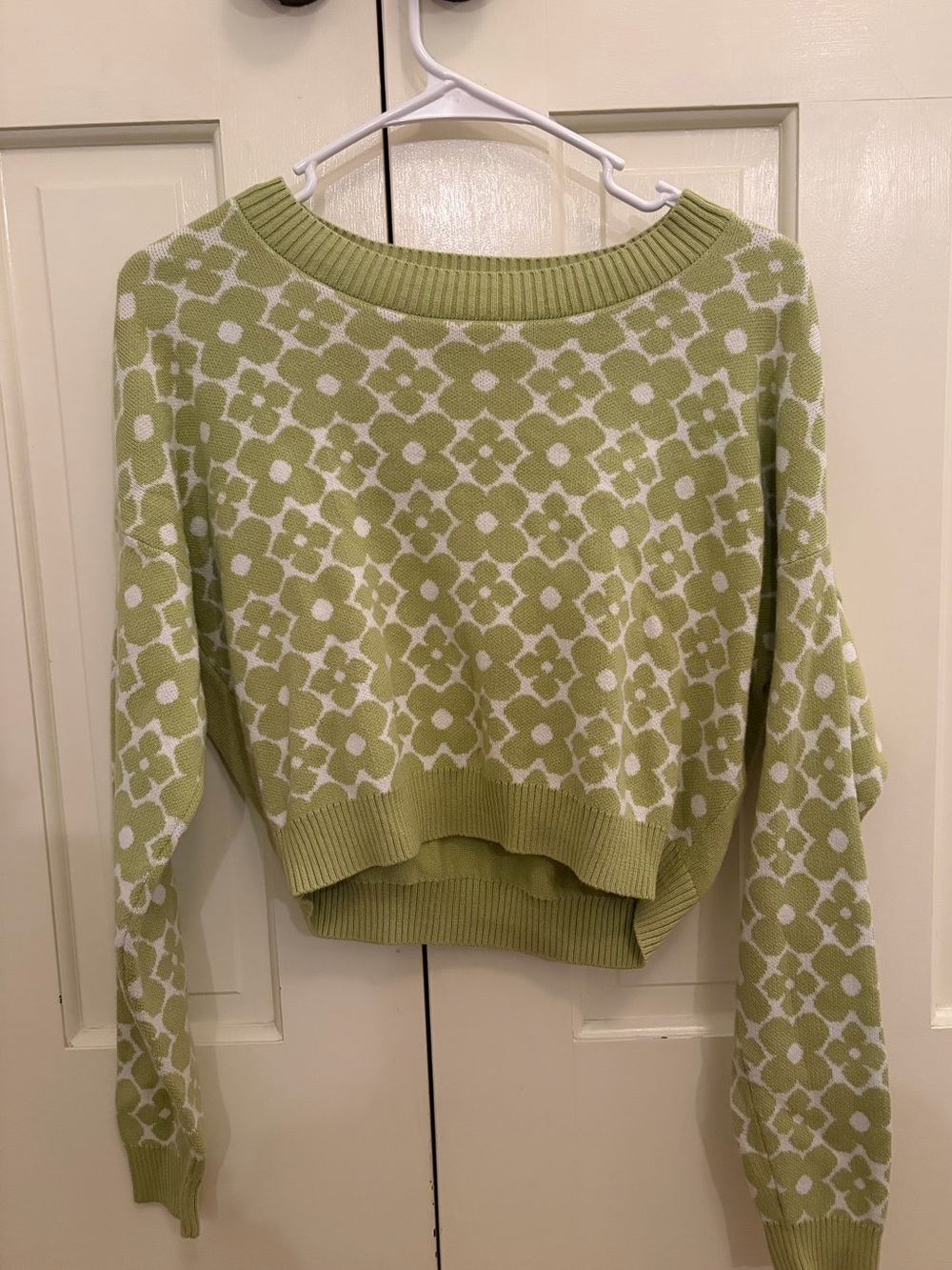 Hollister green floral sweater